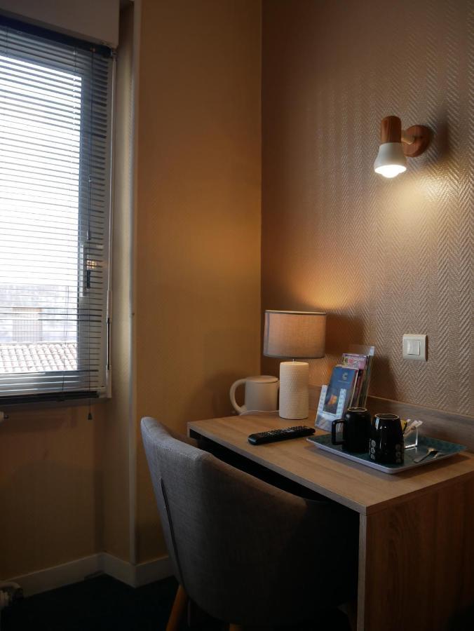 Hotel Le Pasteur 鲁瓦扬 外观 照片