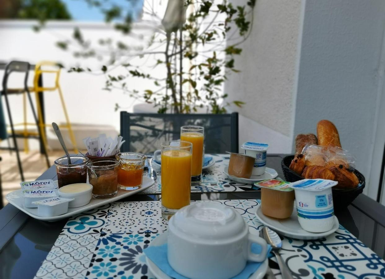 Hotel Le Pasteur 鲁瓦扬 外观 照片