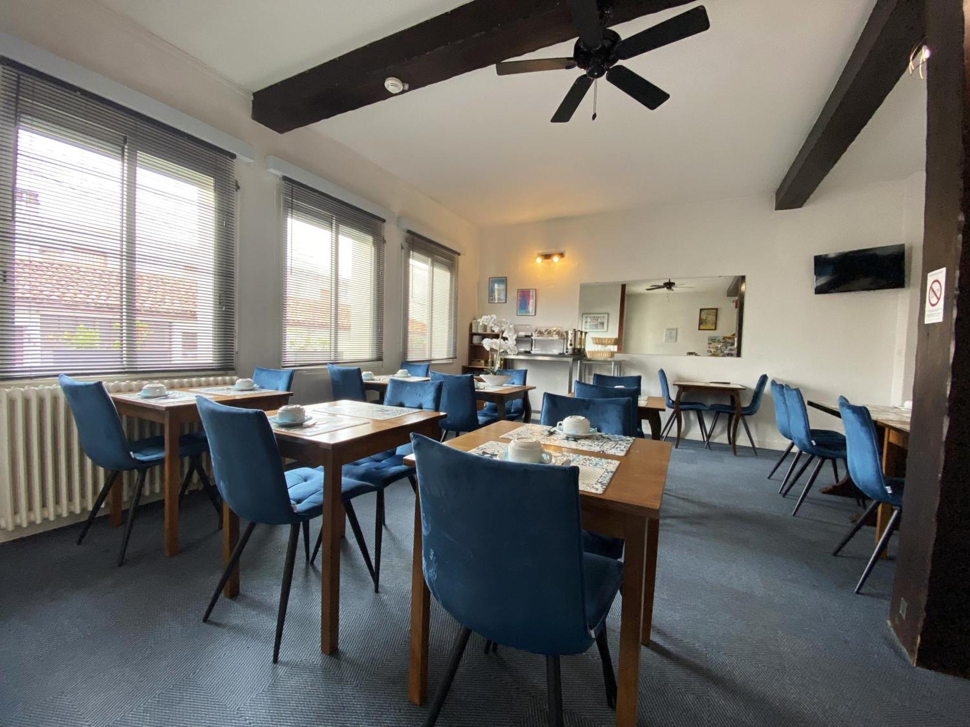 Hotel Le Pasteur 鲁瓦扬 外观 照片